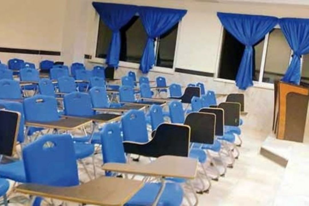 بررسی چرایی صندلی‌های خالی دانشگاه 