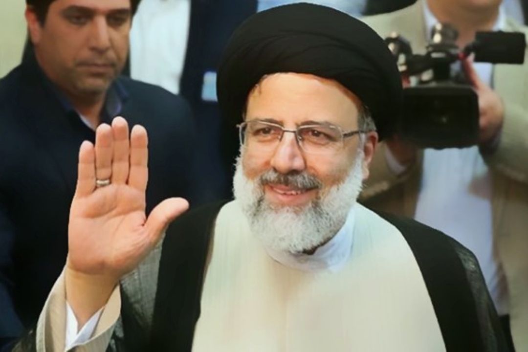 دعوت 2 هزار نفر از سران اقوام و متنفذین اجتماعی از آیت‌الله رئیسی برای حضور در انتخابات 1400