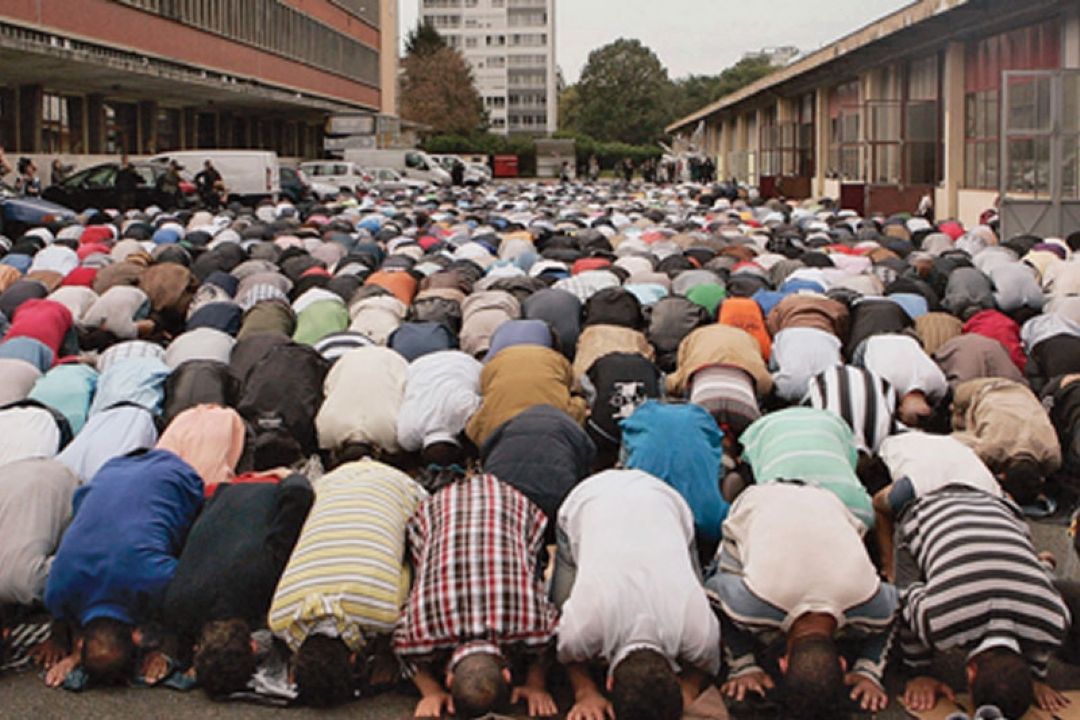 تا سه دهه آینده مسلمانان در اروپا اكثریت می شوند