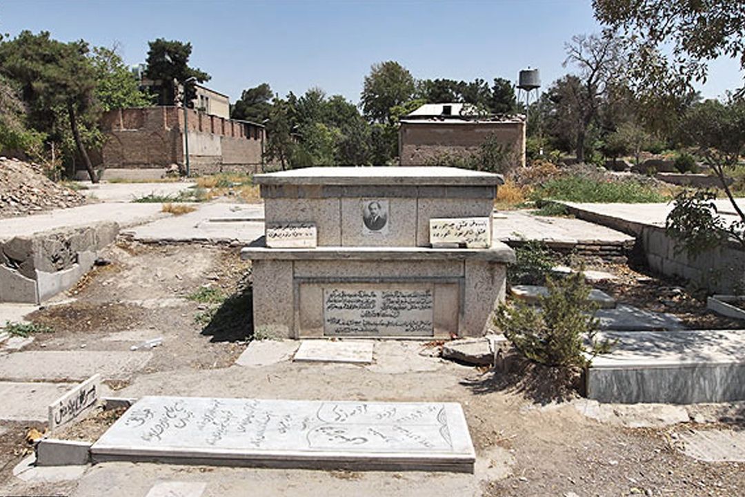 معرفی "میرزاده عشقی" در "گذری در تهران" 