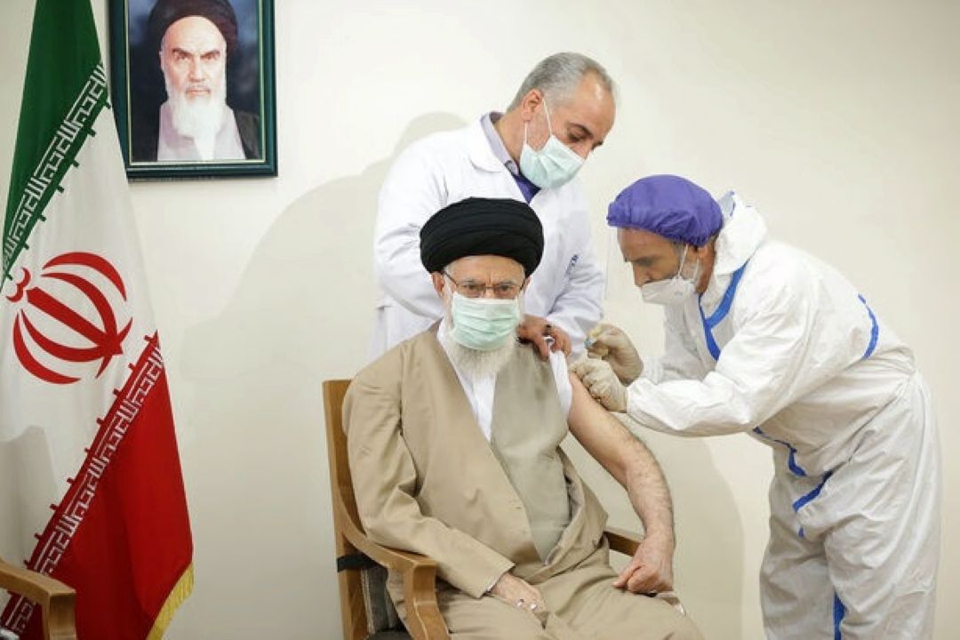 منتظر واكسن ایرانی ماندم برای پاسداشت افتخار ملی و تشكر از محققان جوان و پر تلاش