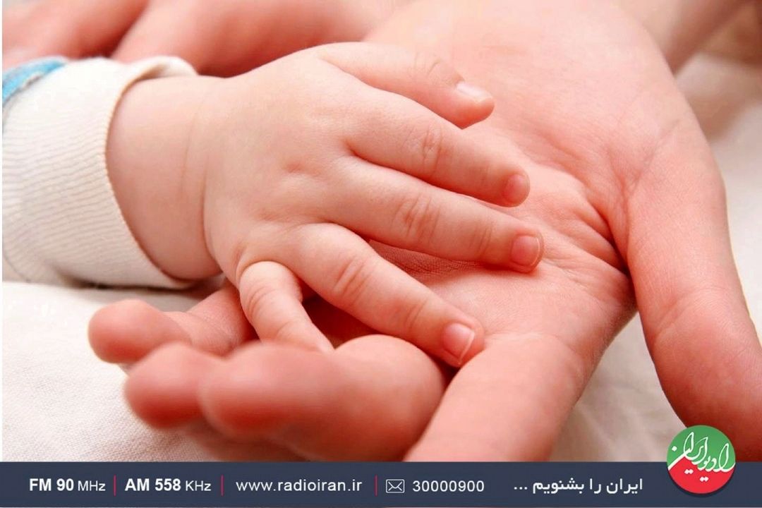 اهمیت تغذیه با شیر مادر