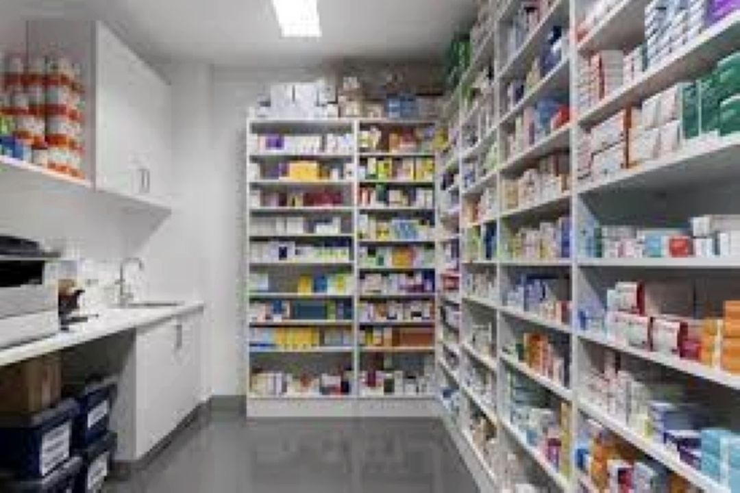 با تمام نشانگاه‌های اینترنتی بدون مجوز فروش دارو برخورد می‌شود/ بیشترین تبلیغ داروهای بدون مجوز مربوط به داروهای كرونا است