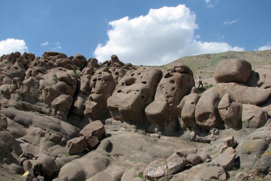 " وردیج " روستای آدم سنگی ها 