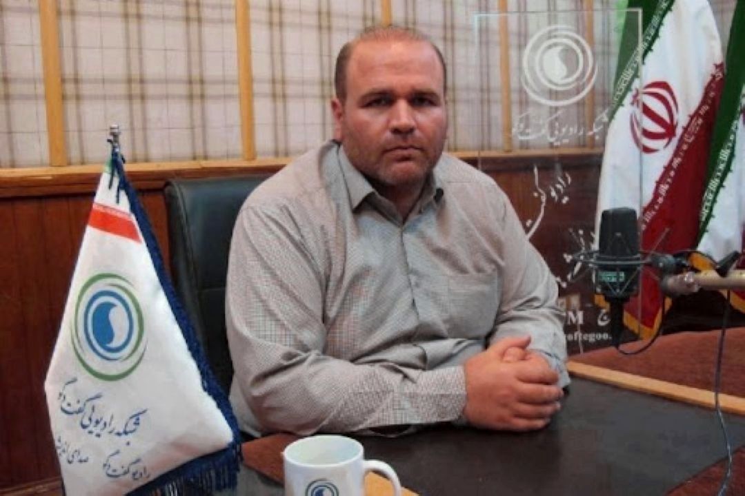 The cobweb is about to collapse