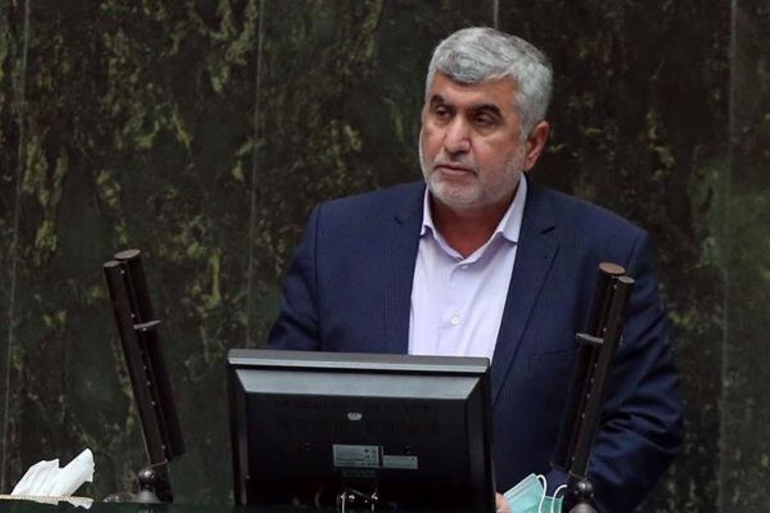 ورناصری: دولت به تعهدات مالی خود درباره زلزله سی سخت عمل كند