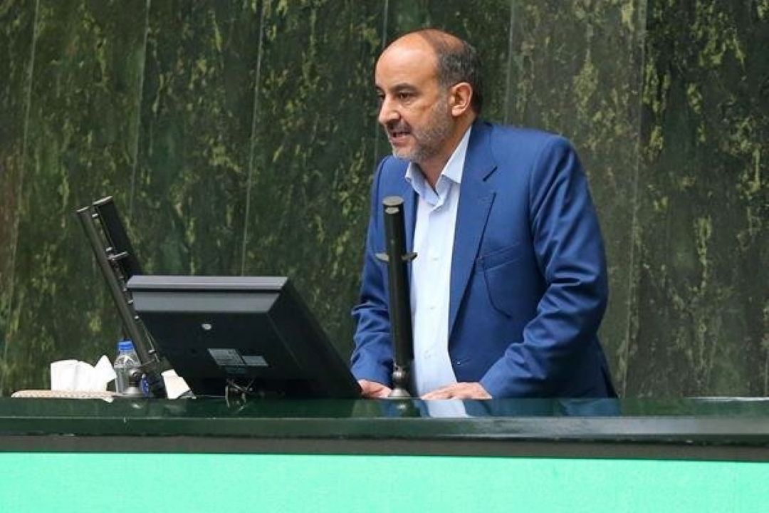 صفایی: دولت بستر را برای حضور مردم در اقتصاد كشور باز كند