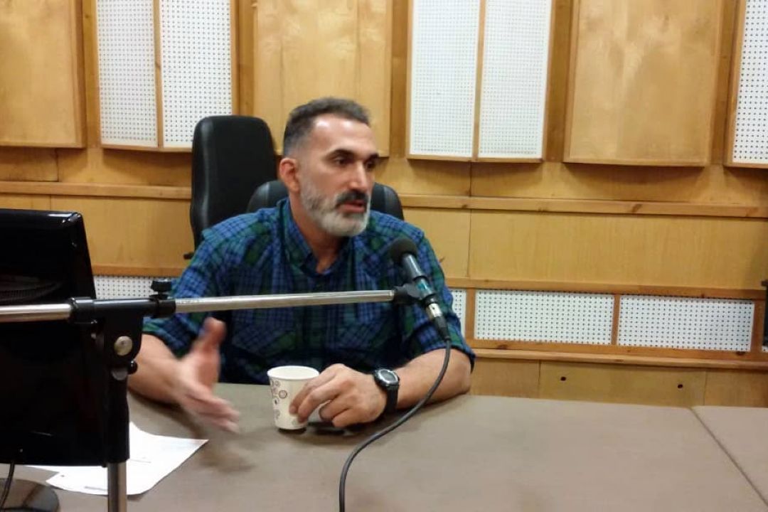 حضور محمد اینانلو از پیشكسوتان بسكتبال در پنجره ای رو به شب