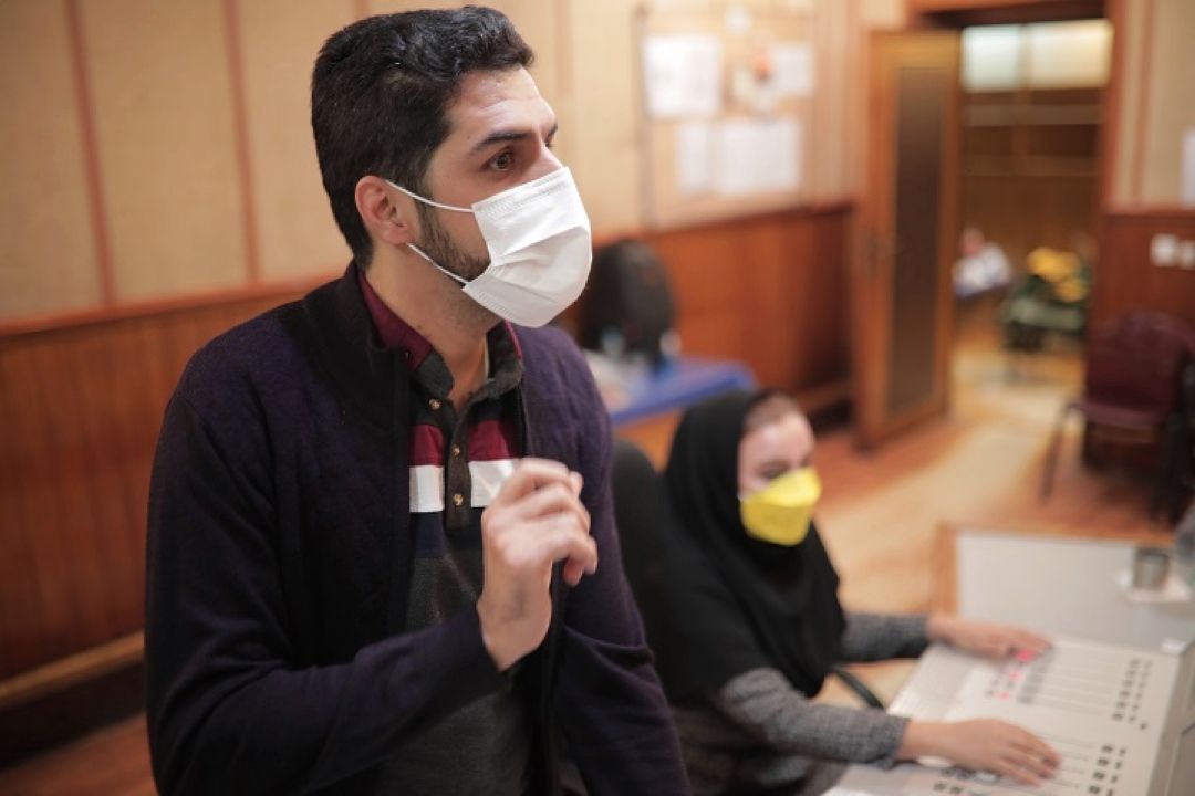 «گولاچو» برنامه طنز رادیو نمایش شد