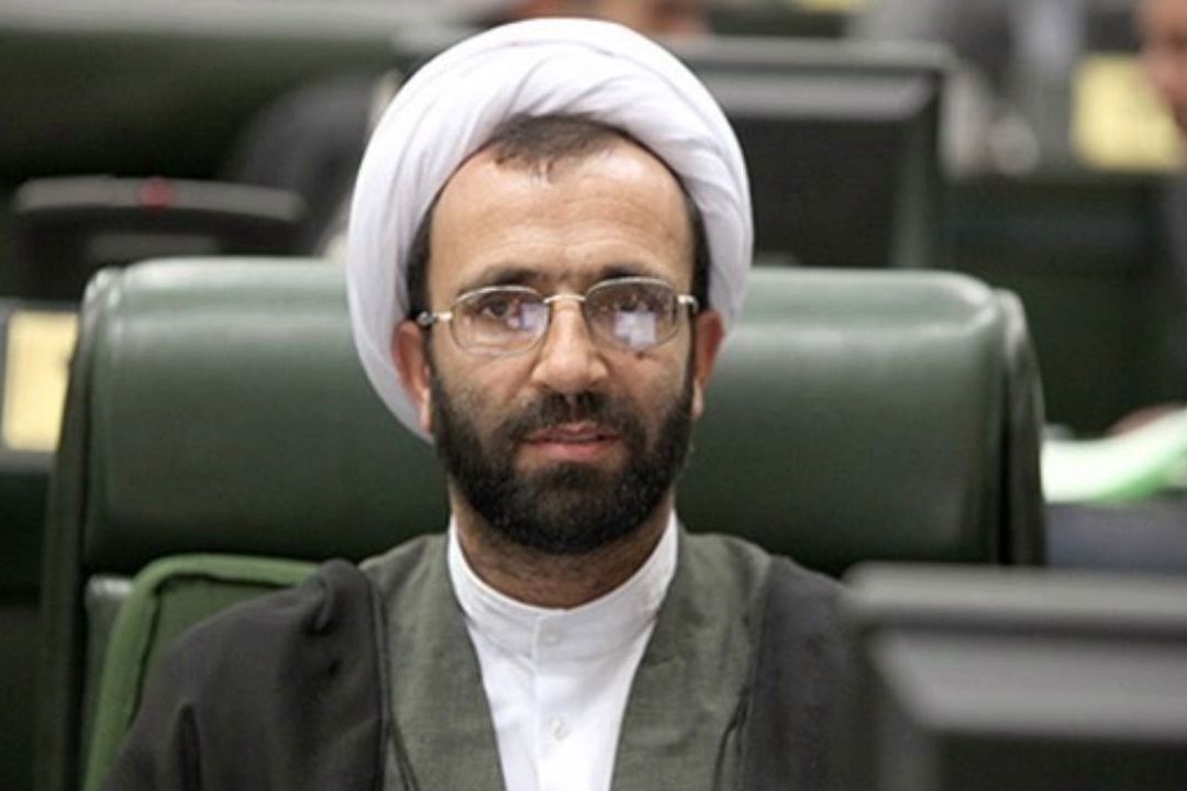 برخی مدیران روحانی به بهانه آلودگی هوا، ساكن وین و ژنو شده‌اند/ آماده بررسی «ممنوع‌الخروجی مسئولان» هستیم