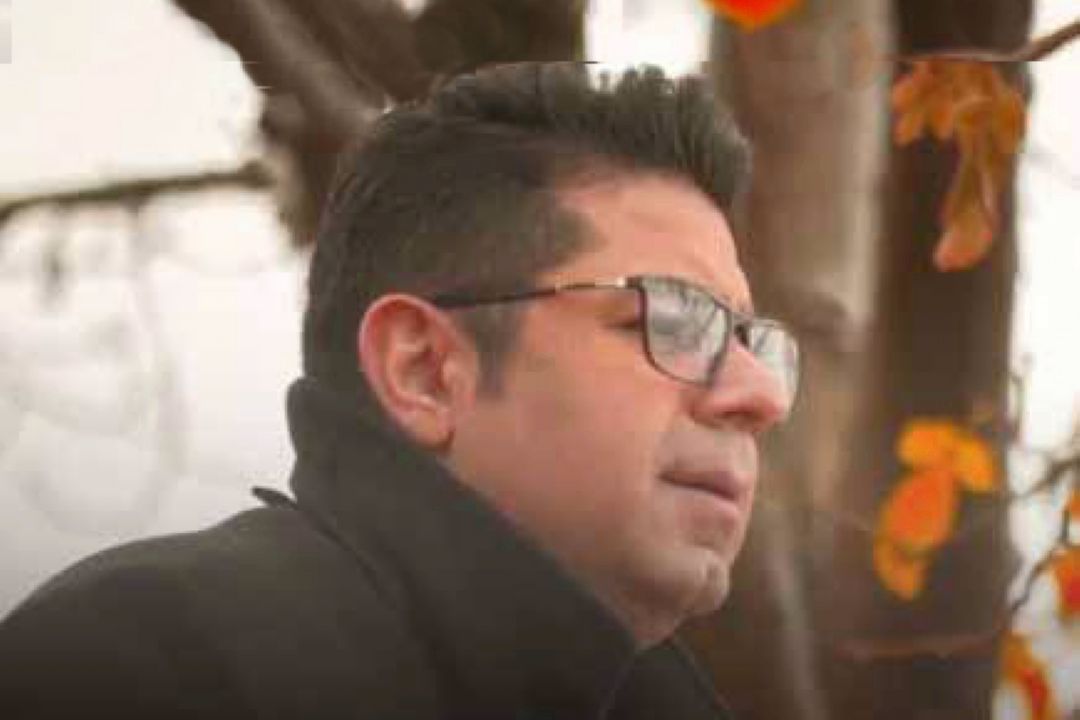 پاییز عاشق است
