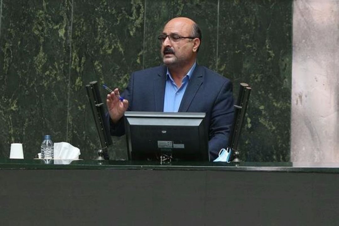 محمدنژاد: دولت با طرح های اصولی نظام اقتصادی كشور را ساماندهی كند