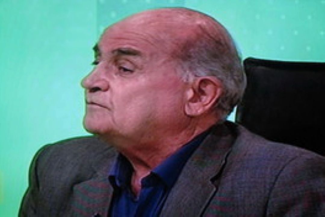 معرفی عارفِ سر طلایی در «اتاقی در حومه خاطرات» رادیو ورزش