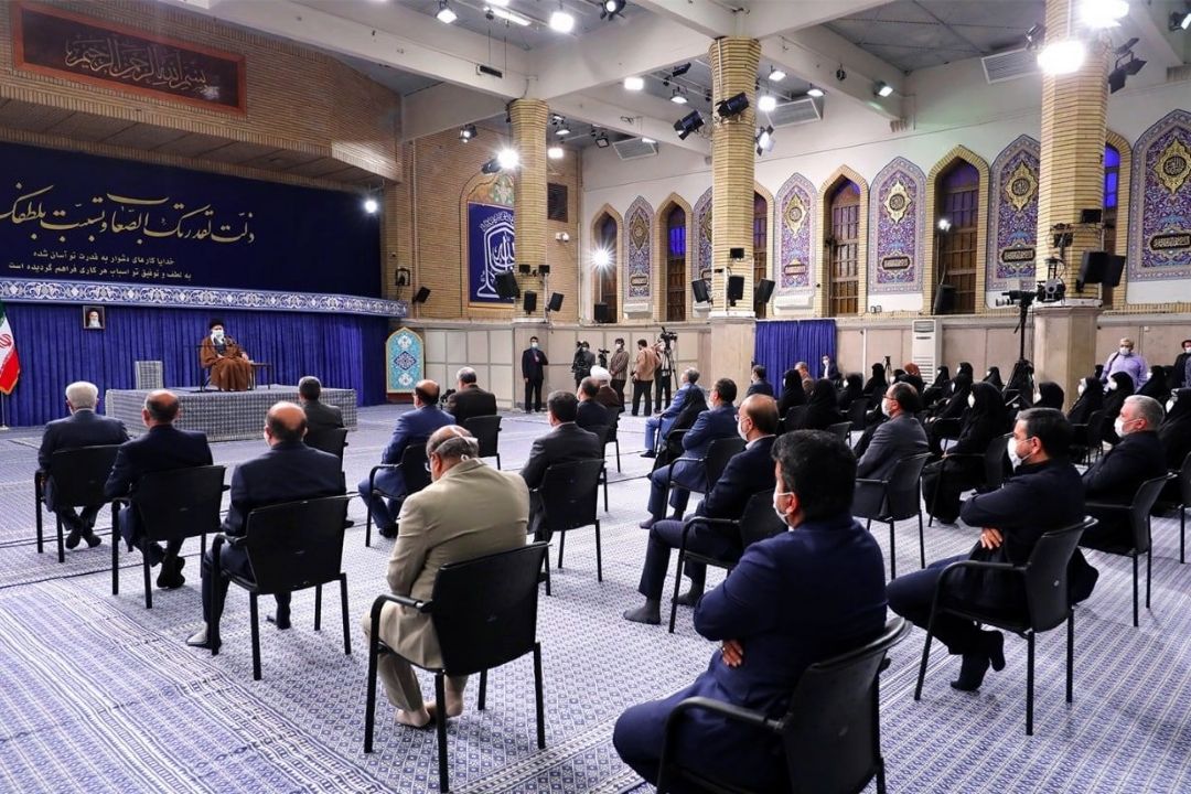 دیدار پرستاران و خانواده شهدای سلامت با رهبر انقلاب