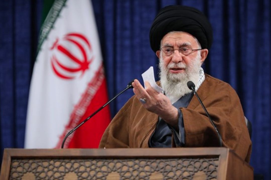 معنای مذاكره در بیانات رهبرانقلاب/ اصل استكبارستیزی چگونه با مذاكرات قابل جمع است؟