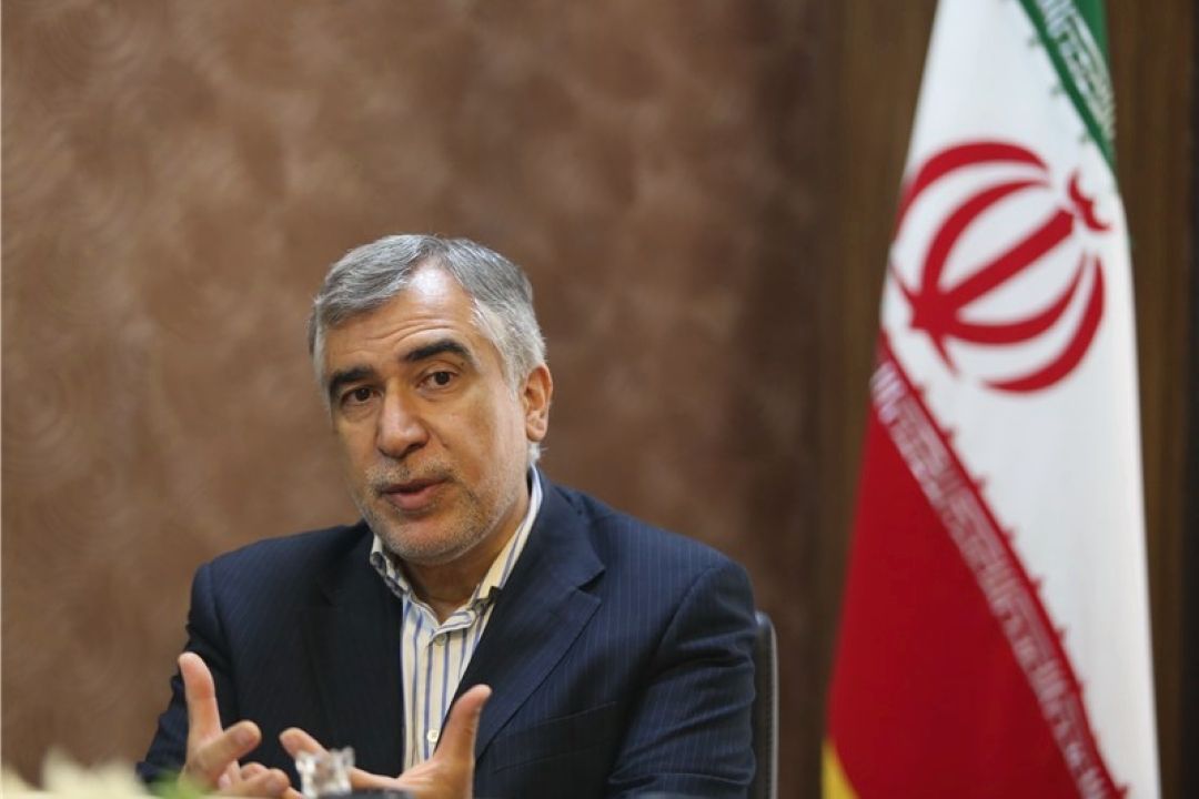 آمانو بر كشتی شكسته هیلی و ترامپ سوار نشد