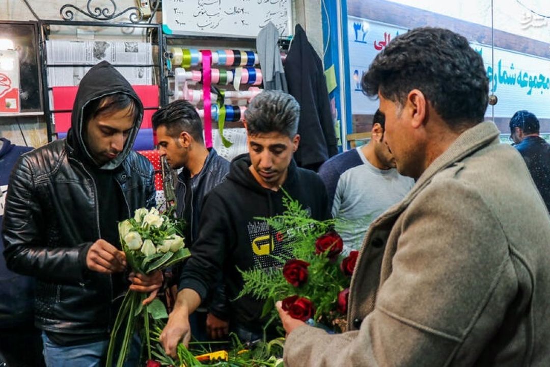 مدیر انجمن تولید كنندگان و فروشندگان گل از عرضه گل و در آستانه روز مادر خبر داد.