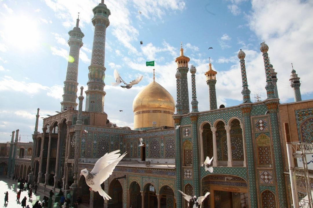 جشن انقلاب در حرم بانوی كرامت برگزار می شود