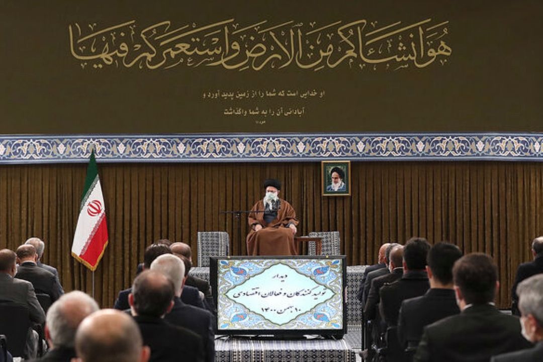 نمایه سخنان رهبر انقلاب در دیدار تولیدكنندگان و فعالان اقتصادی 