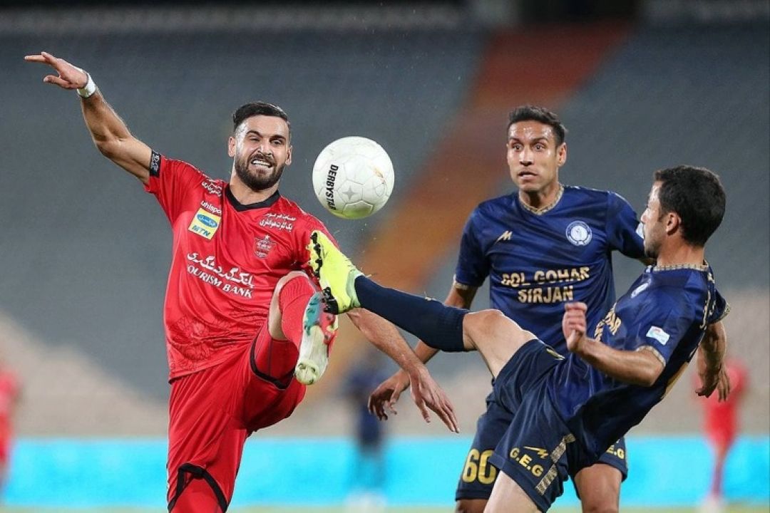 خلاصه بازی گل گهر سیرجان یك - پرسپولیس تهران یك