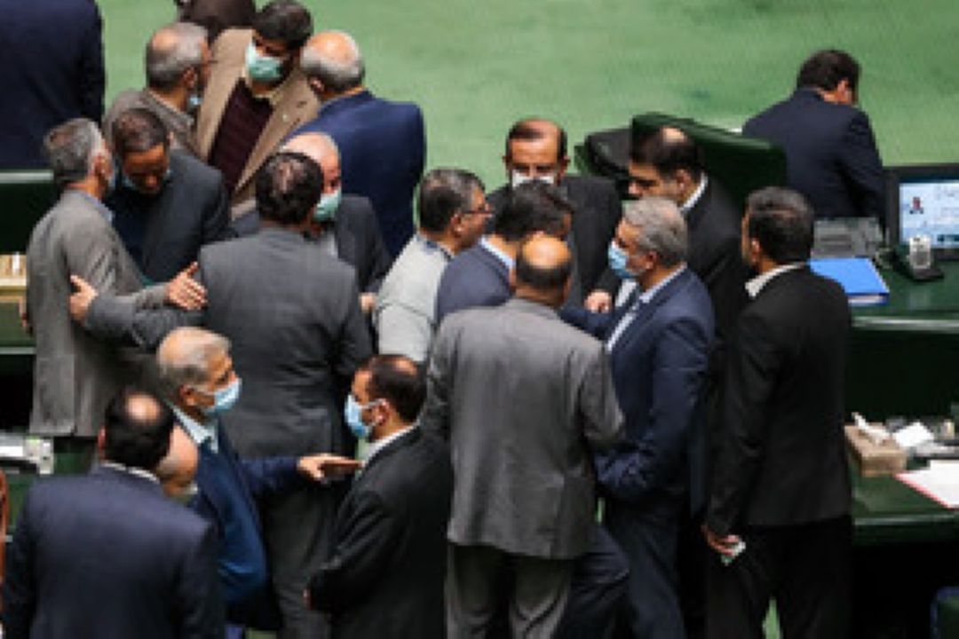 مشوق مالیاتی مجلس برای استقرار پزشك در مناطق محروم
