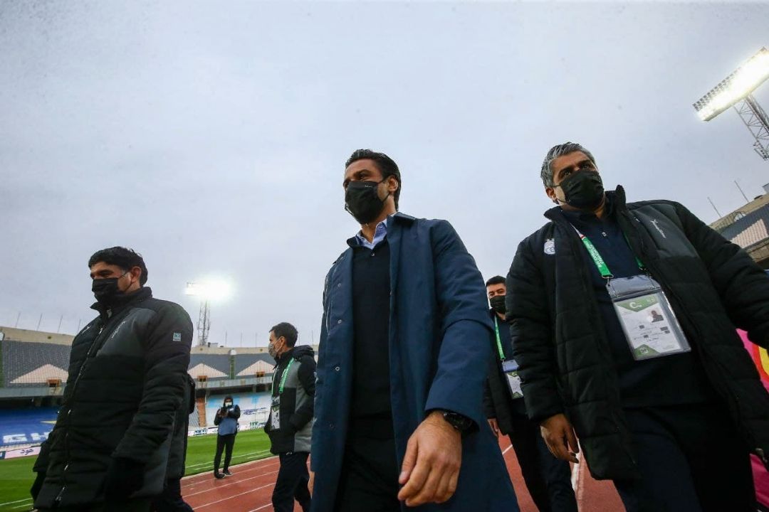 استقلال 2-1 گل گهر/ برد جنجالی آبی‌ها در شب اخراج مجیدی‌ها 