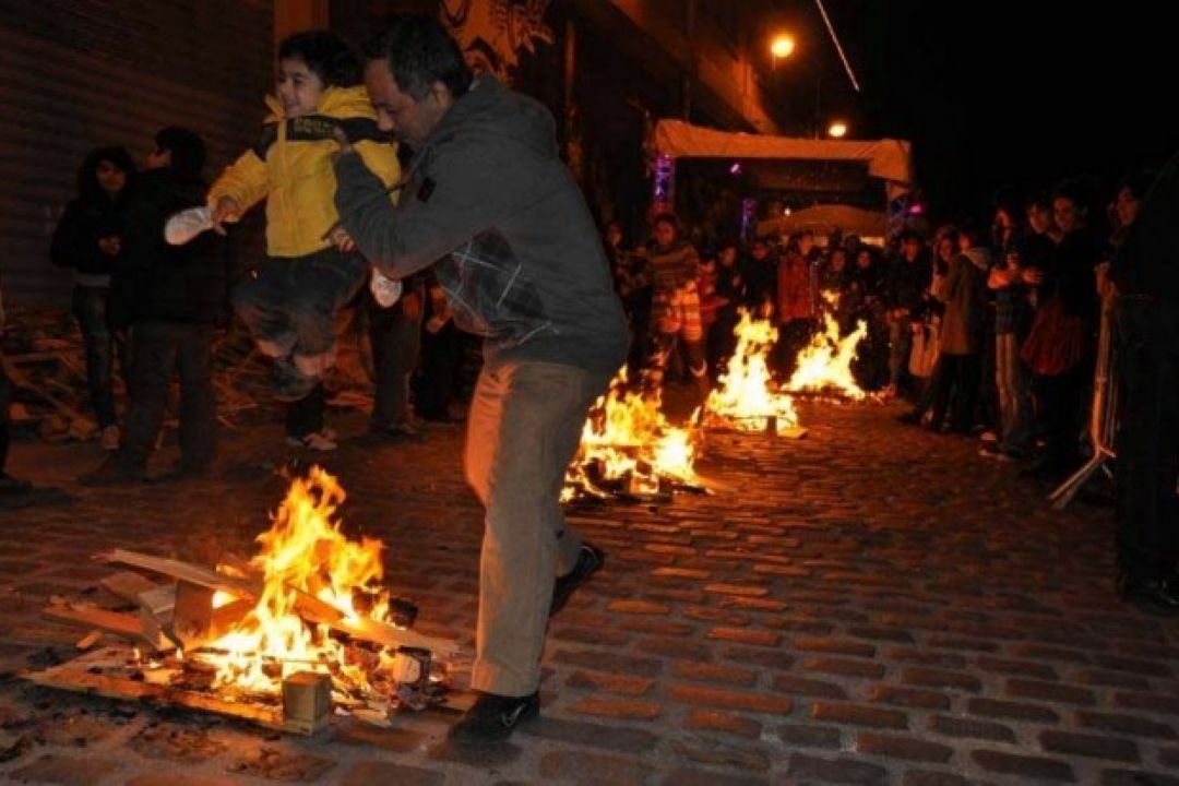 والدین وارد هیجانات چهارشنبه سوری نشوند 