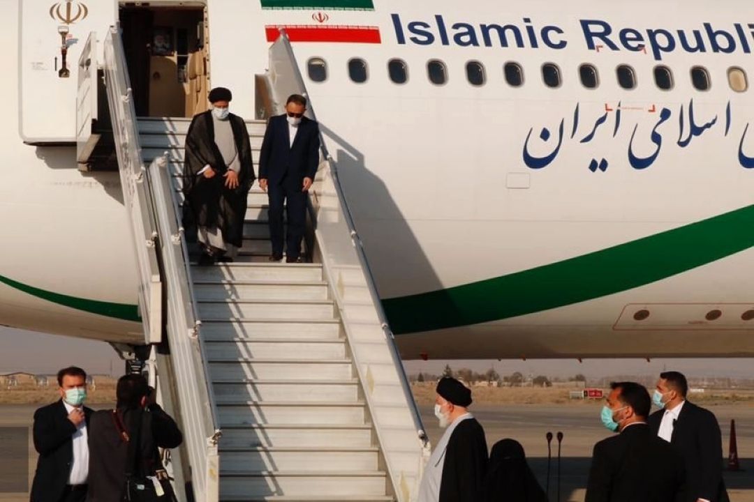 دیدار با خانواده شهدا و ایثارگران در حرم مطهر رضوی