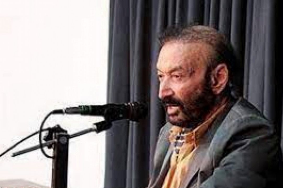 كیومرث منشی زاده