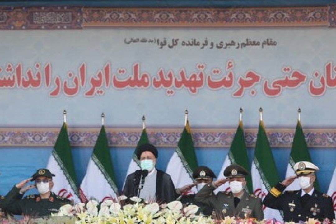 مراسم رژه روز ارتش آغاز شد/ آخرین تجهیزات ارتش رونمایی می‌شود
