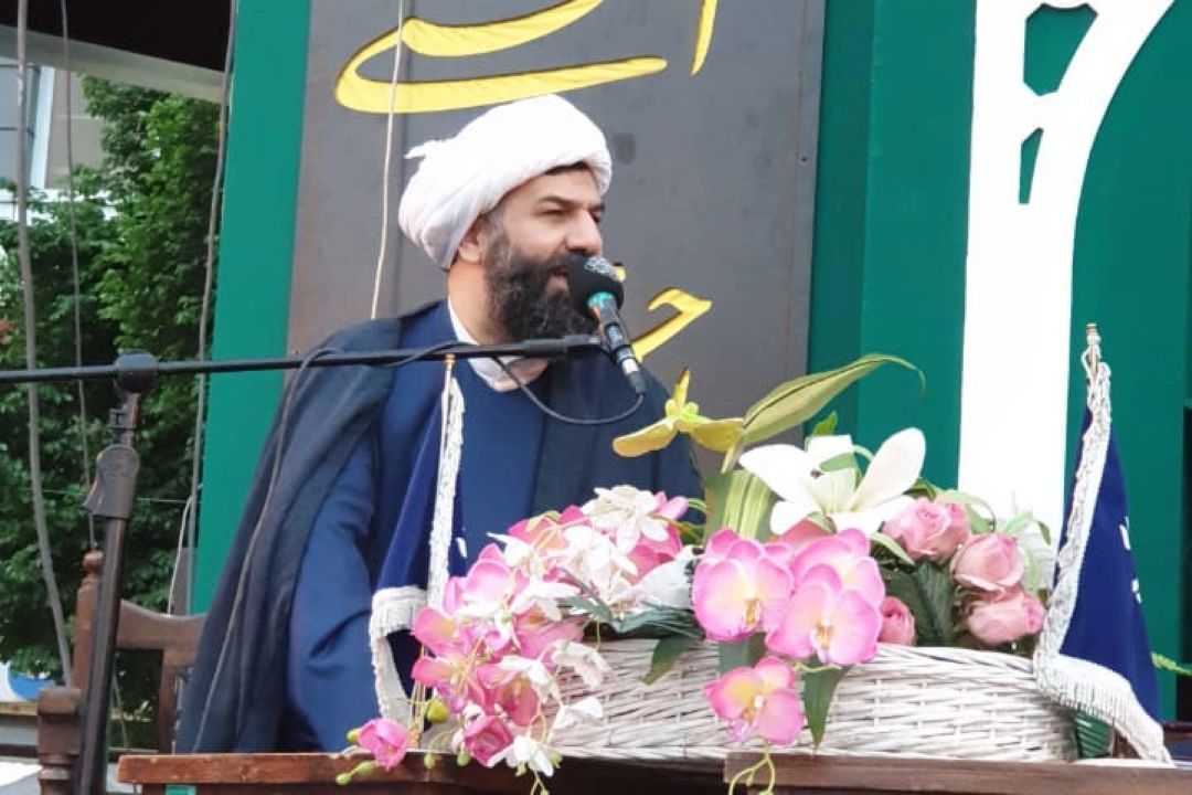 رفتار و زندگی شهادت گونه انسان را به درجه رفیع شهادت نزدیك می كند
