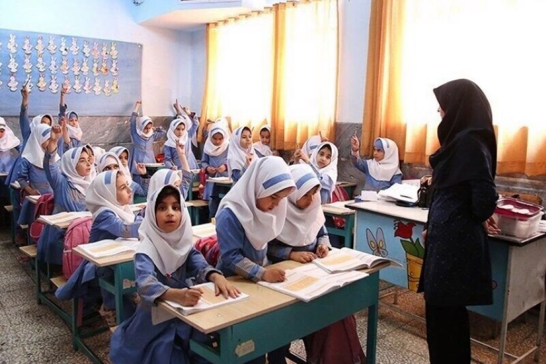 گرامیداشت مقام معلم در فرهنگ ایرانی