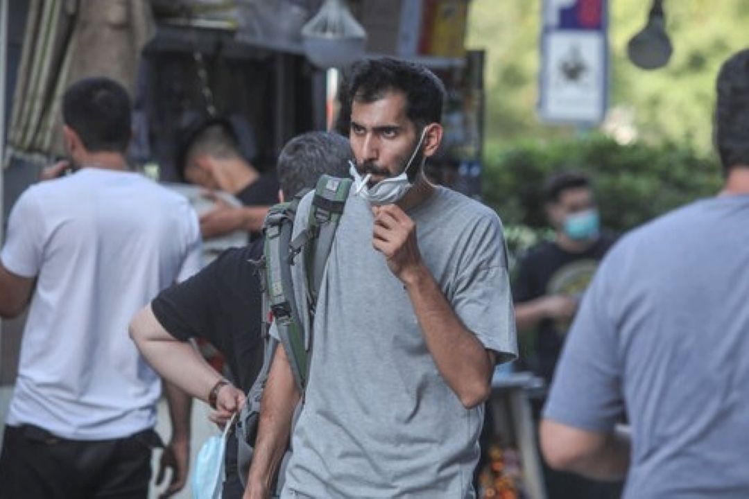 ماسك‌ها را برداریم موج شدیدی از كرونا رخ می دهد