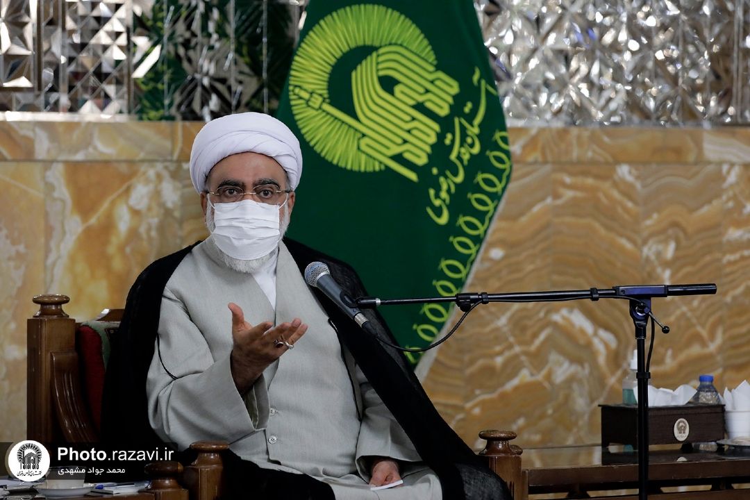 لزوم توجه به معرفت افزایی و عمق بخشی دینی در برنامه‌های جشن‌های دهه کرامت