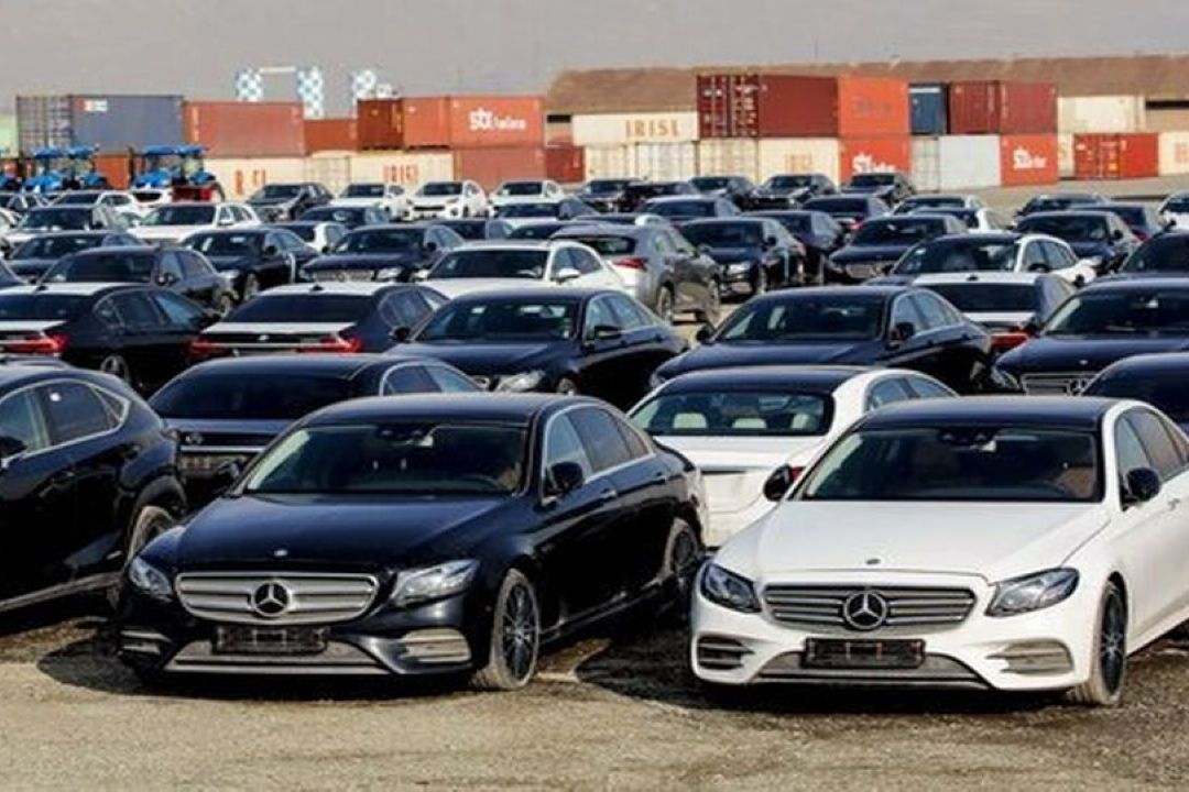 بررسی نتایج آزادسازی واردات خودرو بر بازار خودرو و بازار ارز