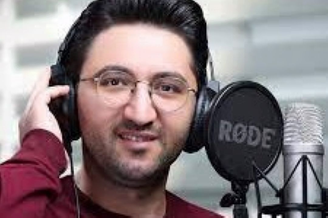 سینا جوانشیر: به دنبال پركردن سالن كنسرت ها نیستم/ می خواهم موسیقی اصیل را مدرن ارائه كنم
