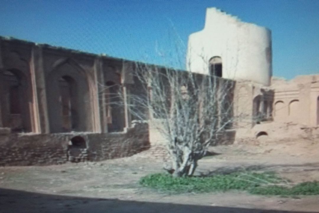 عبور از تاریخ 