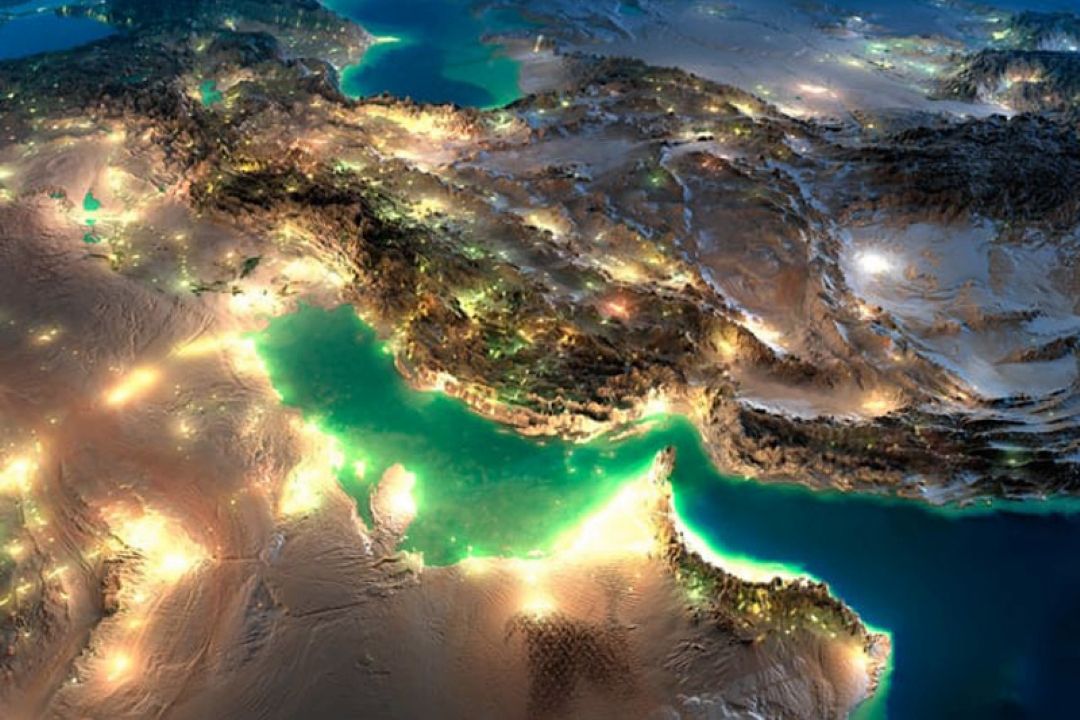 اینفانتینو هم خلیج فارس را به كار نبرد