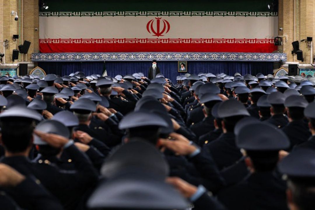  امروز ارتش ما به مراتب از آن روزهای اول، انقلابی‌تر، مؤمن‌تر، معتقدتر و آماده‌تر است 