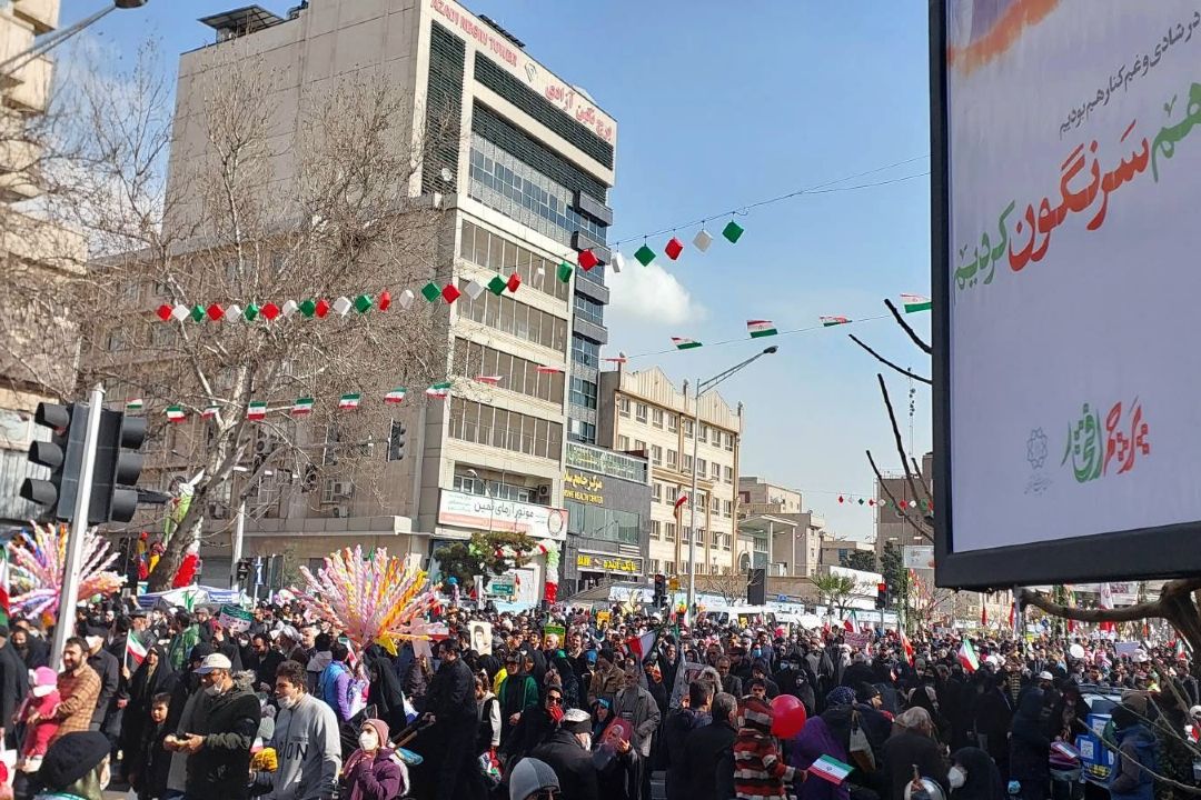 حضور پر شور مردم در راهپیمایی 22 بهمن 1401