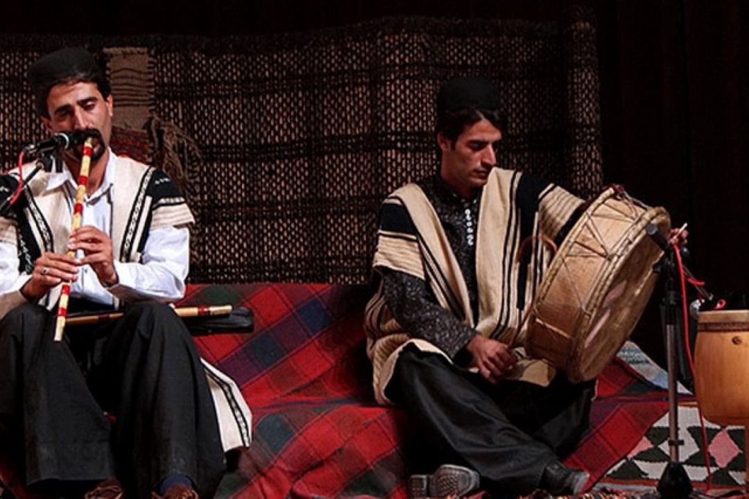 با موسیقی لری كوك شویم