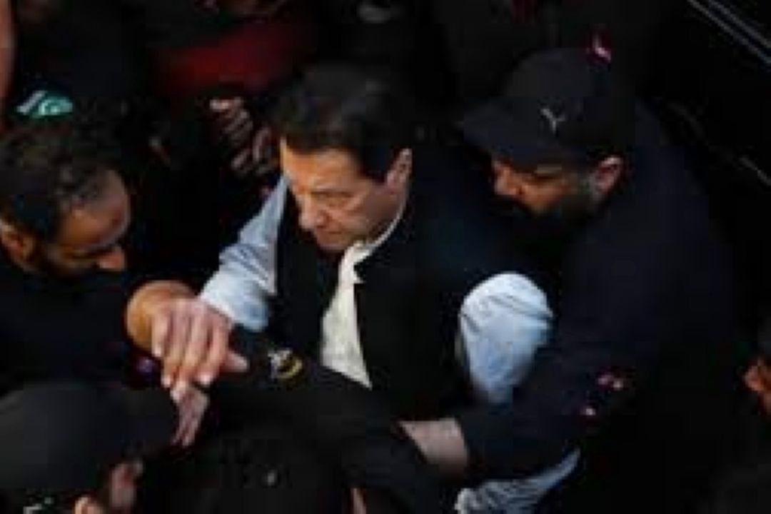 عمران خان بازداشت شد  