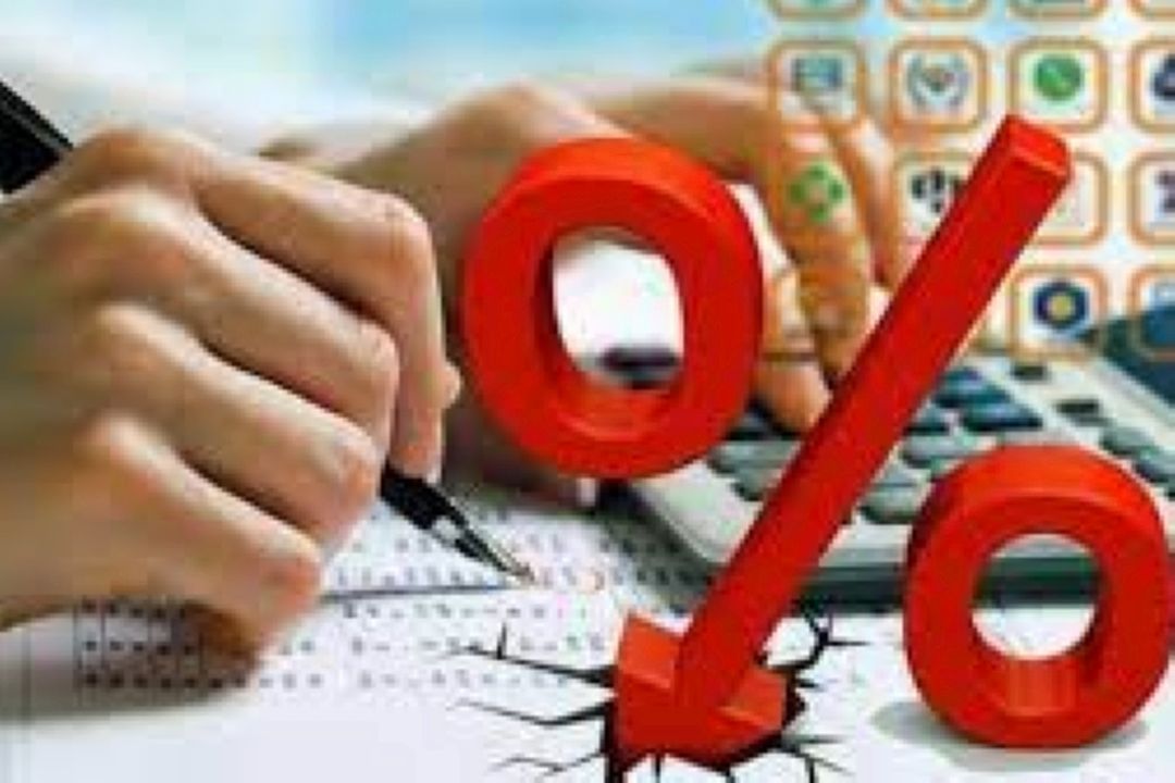 نرخ بهره بین بانكی كاهش یافت.