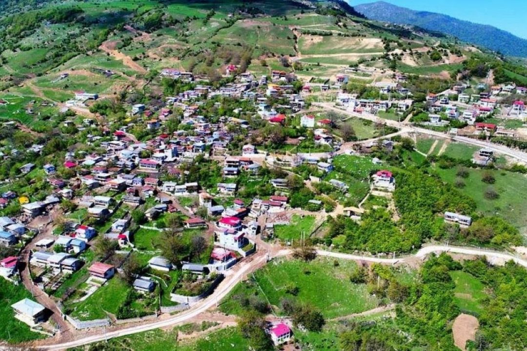 روستای پاقلعه