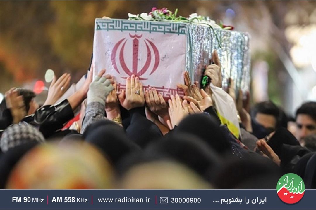 ادای احترام مردم تهران به شهدای گمنام دفاع مقدس