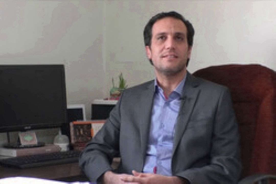«زیر چتر لبخند» موتور محركه طنز در رادیو