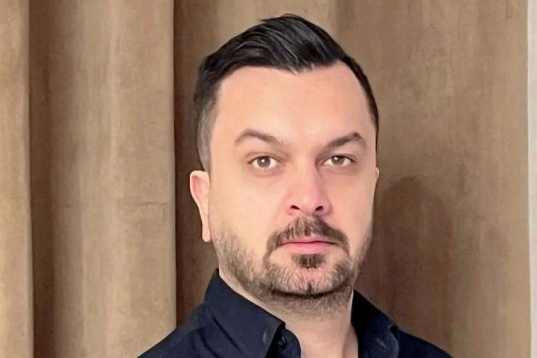 برای ساخت مستند رادیویی درباره شهدا باید از موسیقی حماسی بهره برد