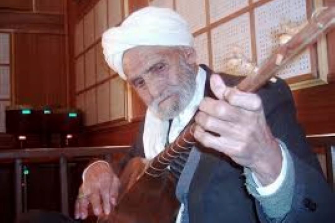 در خنیاگران به معرفی اساتید موسیقی نواحی مختلف ایران می‌پردازیم.