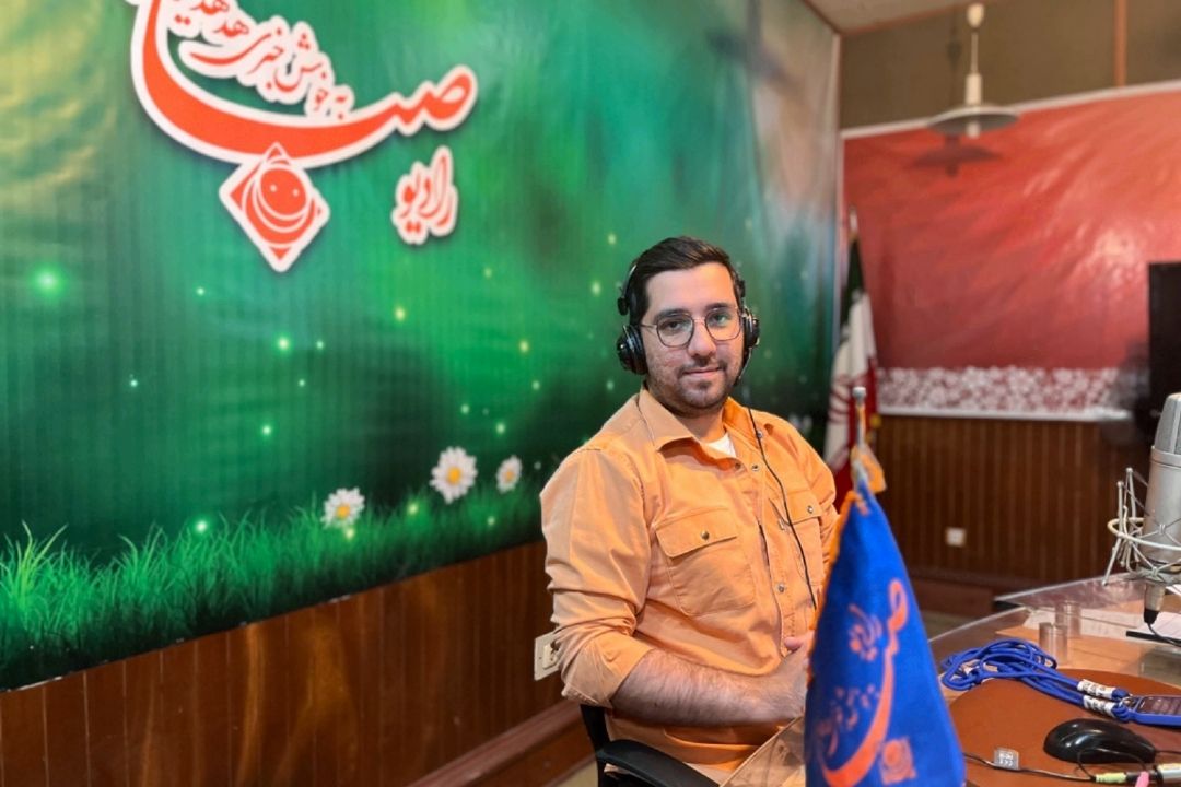 استخدام 10 نفر از شنوندگان فرش قرمز رادیو صبا توسط كارآفرین نخبه ایرانی