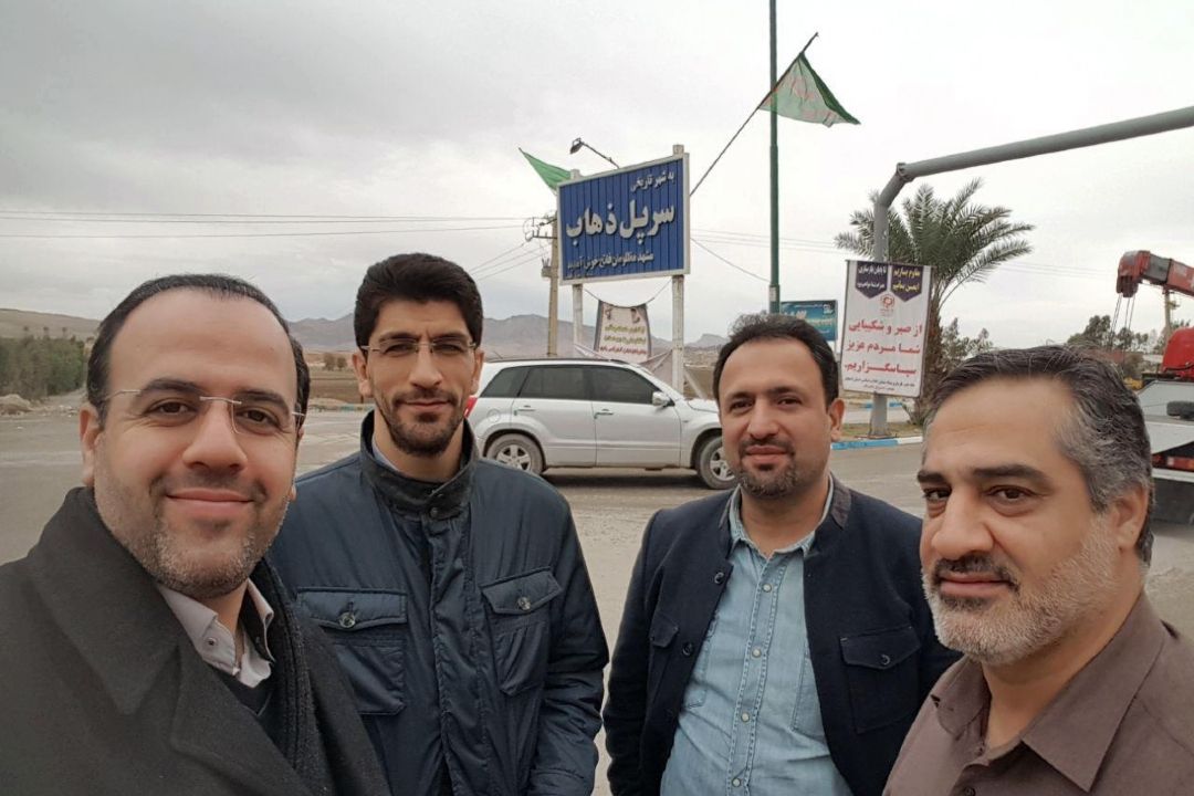 اساتید و قاریان ممتاز و بین المللی با خانواده های زلزله زدگان در سرپل ذهاب دیدار كردند